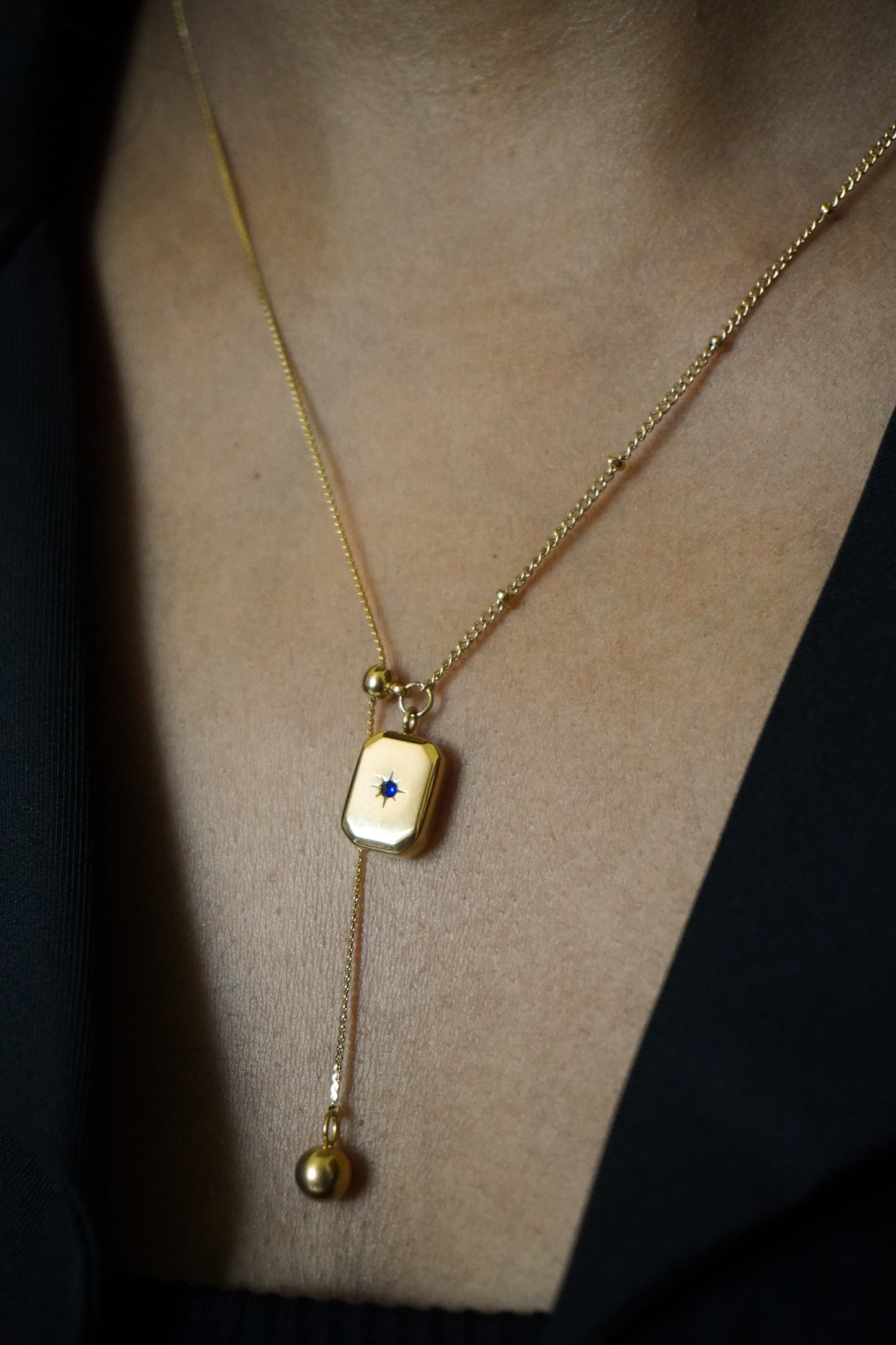 Blue Nova drop necklace