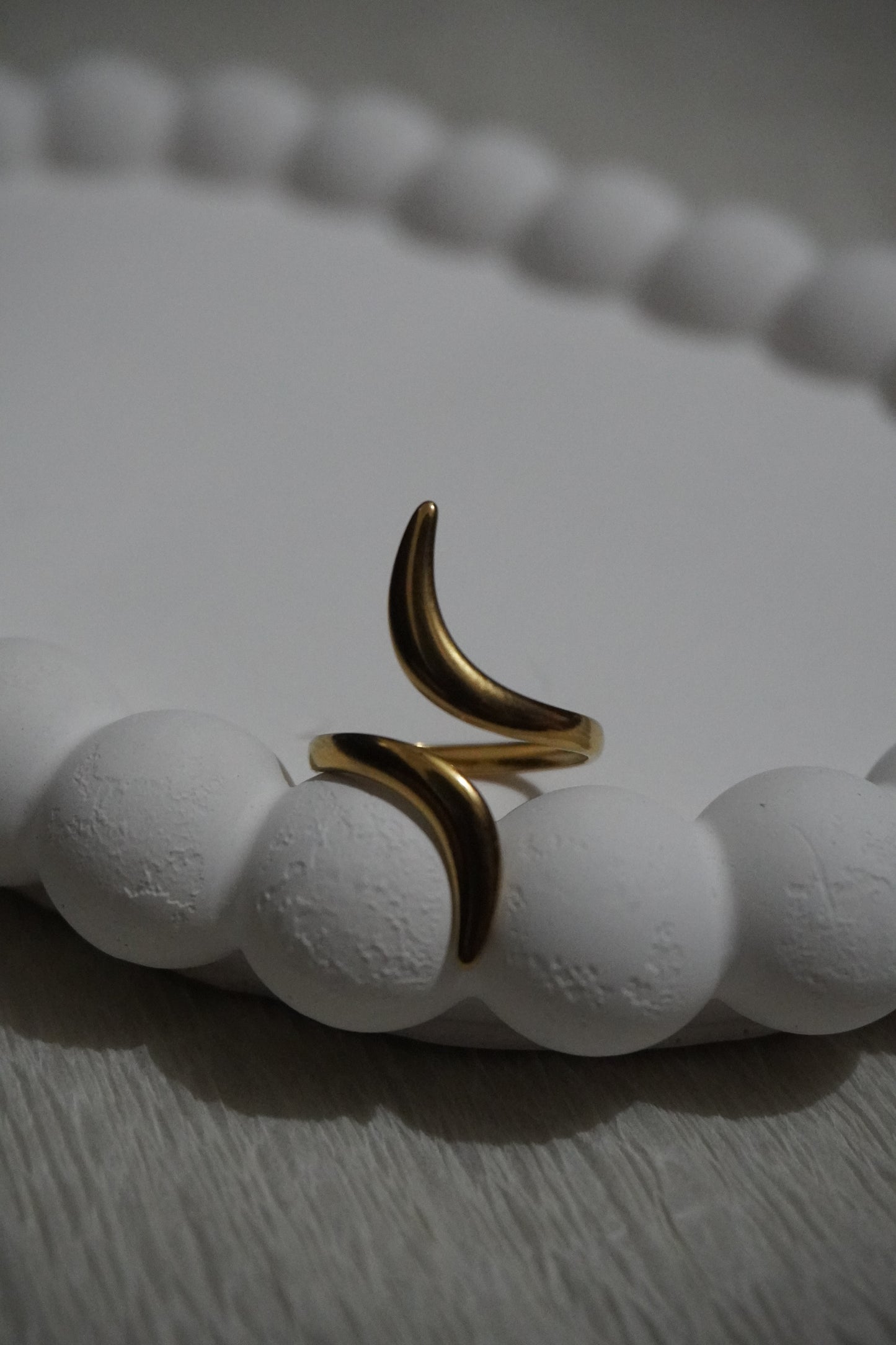 Sway gold wrap ring