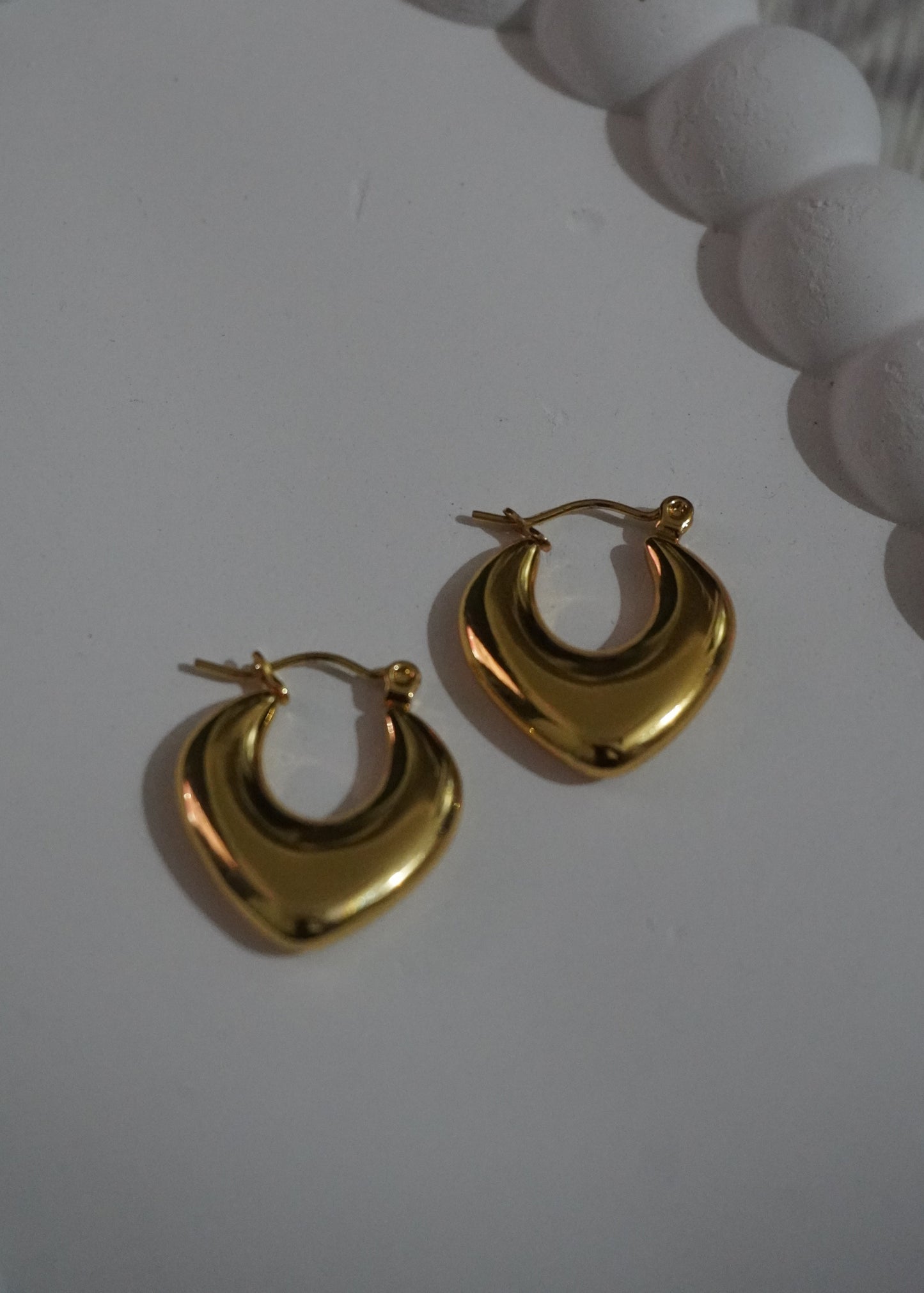 Mini gold heart hoops