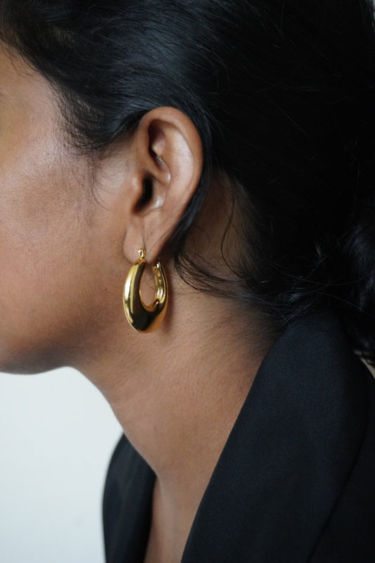 Bold gloss hoops