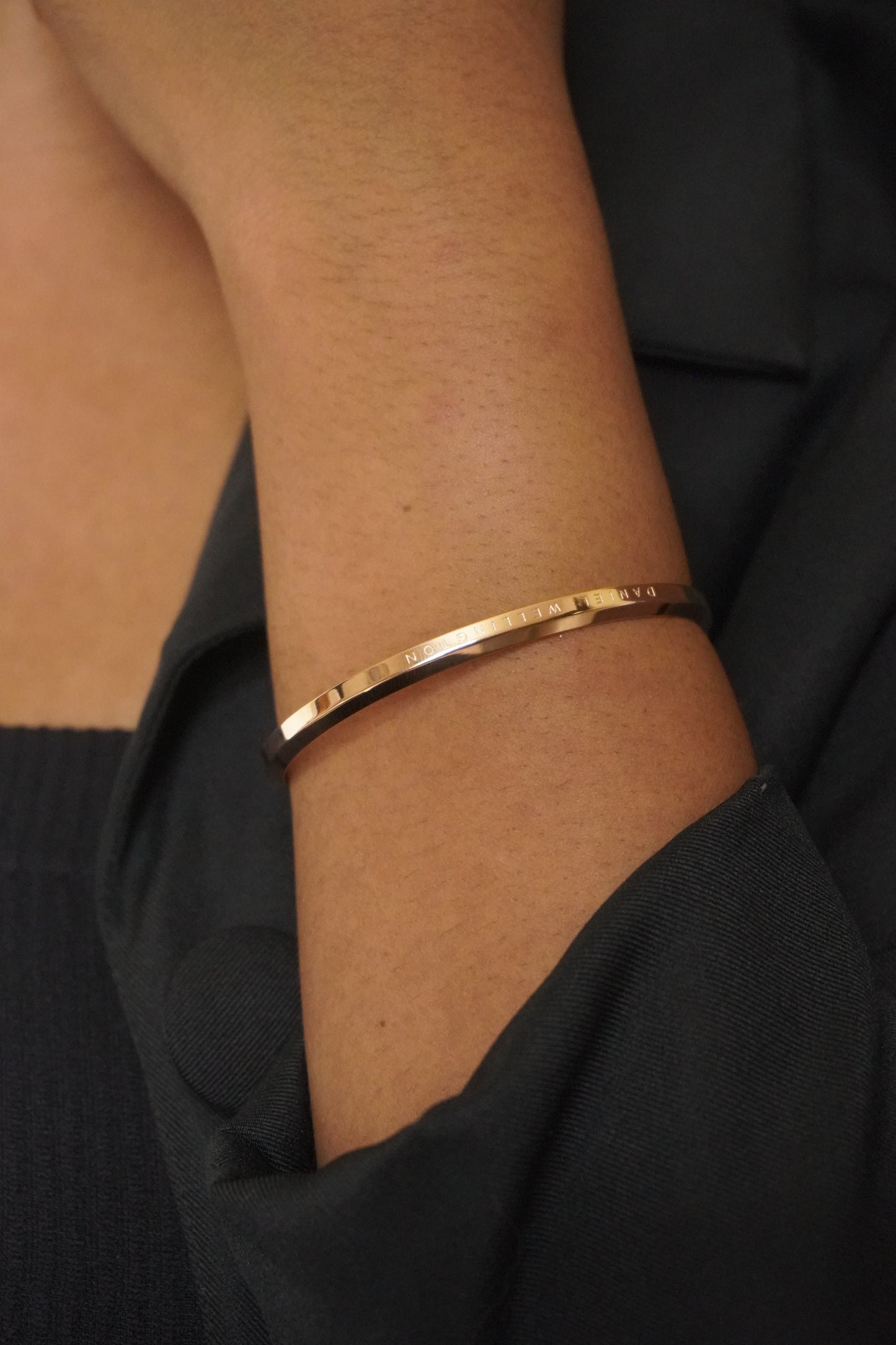 Daniel Wellington cuff bangle