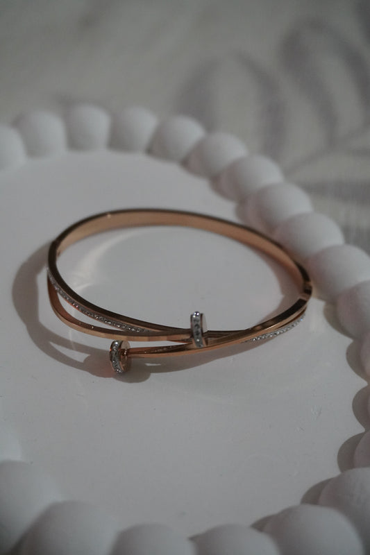 Crossover gleam cuff bracelet