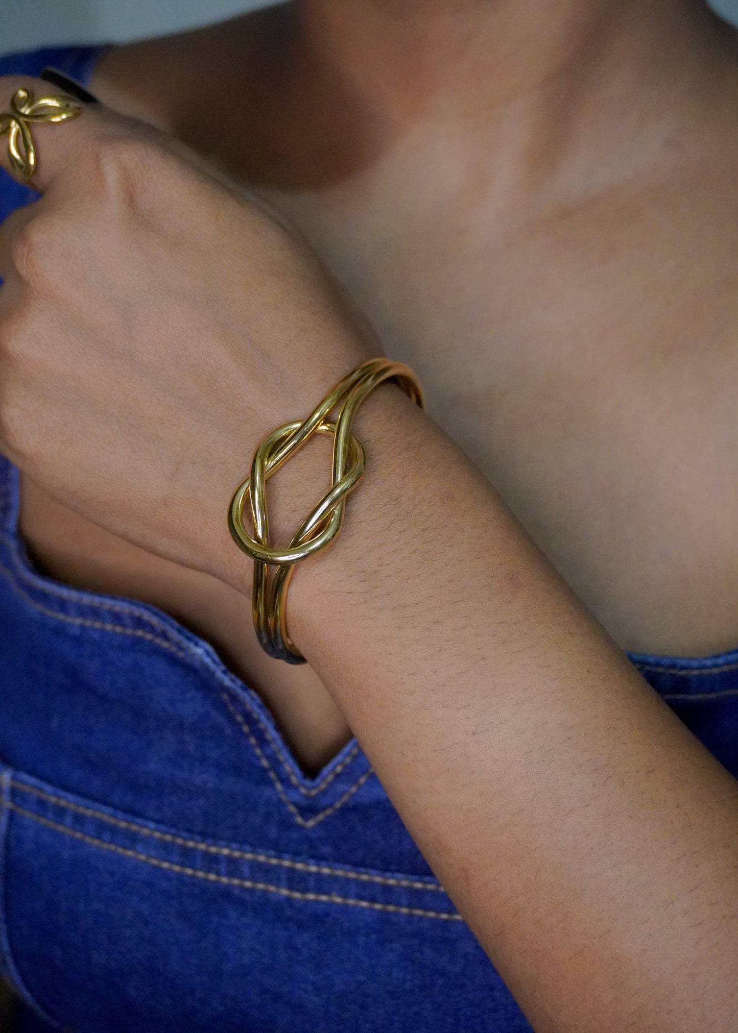 Eternal Loop Cuff Bracelet